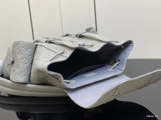 LOUIS VUITTON CHRISTOPHER PM 0715
